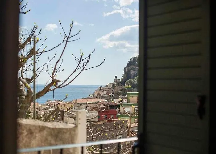 Casa vacanze Donna Saretta - Casetta Tradizionale Amalfitana Amalfi